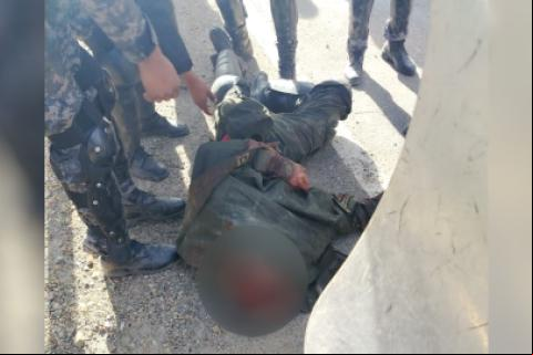 Policías fueron atacados con armas y explosivos. Foto: APG