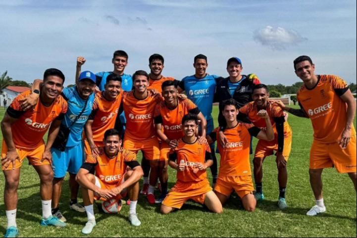 Blooming juega en Tarija.